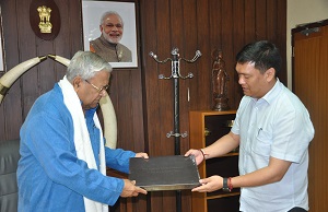 The Governor of Arunachal Pradesh Shri P.B. Acharya with the Chief Minister of Arunachal Pradesh Shri Pema Khandu at Raj Bhavan on 3rd September�2017.